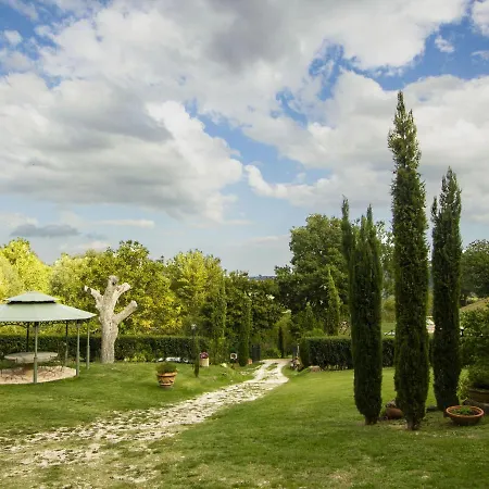 Serene Holiday In With Swimming Pool
