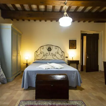 Serene Holiday In With Swimming Pool Casa vacanze
