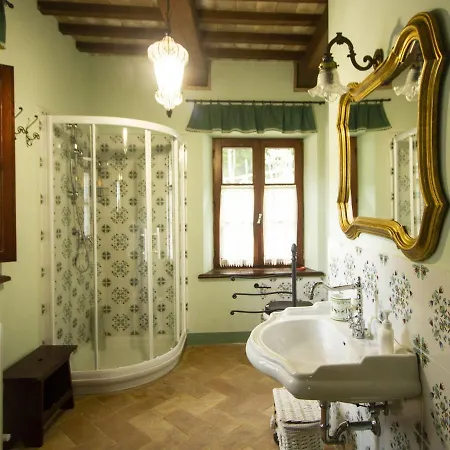 Serene Holiday In With Swimming Pool Casa vacanze